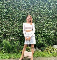 RoxieLuxe - Transsexual escort in Davao