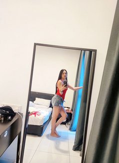 Pretty Julia - Intérprete transexual de adultos in Hong Kong Photo 7 of 7