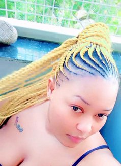 PrEtTy - puta in Gurgaon Photo 5 of 6