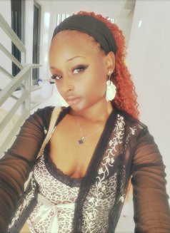 Pretty - escort agency in Nairobi Photo 8 of 8