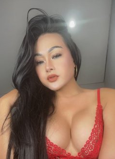 Pretty Ladyboy for You - Acompañantes transexual in Bali Photo 1 of 4