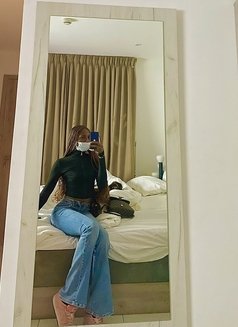 Pretty Linda - Transsexual escort in Accra Photo 5 of 9
