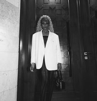 Pretty Linda - Transsexual escort in Accra