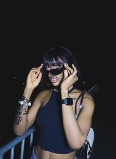 Pretty Linda - Transsexual escort in Accra Photo 14 of 14