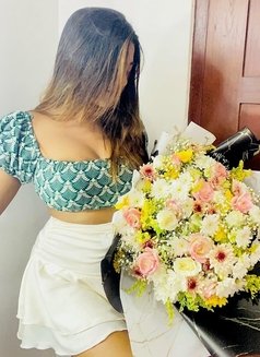 Pretty Linda - escort in Colombo Photo 3 of 5