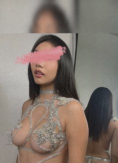 Pretty Mira - escort in Amsterdam Photo 2 of 6