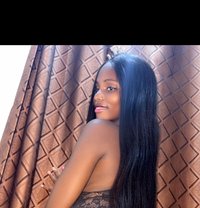 Pretty - escort in Dakar