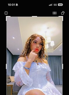 pretty - puta in Riyadh Photo 4 of 4