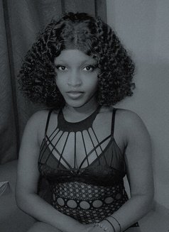 Pretty - escort in Kuala Lumpur Photo 1 of 7