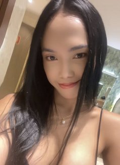 Pretty Young Hard thick tools ⚒️ - Transsexual escort in Manila Photo 13 of 13