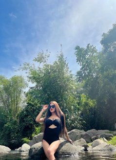 Pretty Zaira - Transsexual escort in Davao Photo 2 of 5