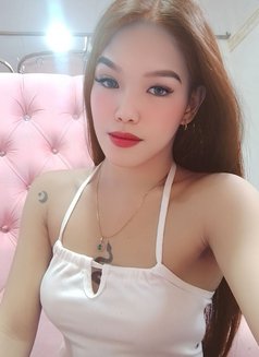 Pretty Zaira - Transsexual escort in Davao Photo 5 of 5