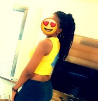 Pretty - escort in Mumbai