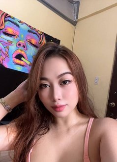 Prettyamorw - escort in Manila Photo 3 of 3