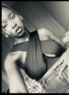 Prettybabe - puta in Johannesburg Photo 2 of 3