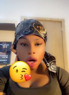 Prettynana - Transsexual escort in Lagos, Nigeria Photo 15 of 22