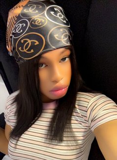 Prettynana - Transsexual escort in Lagos, Nigeria Photo 21 of 22