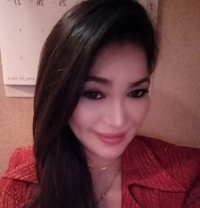 Prettywoman - puta in Singapore