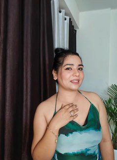 Divya escorts service - puta in Hyderabad Photo 3 of 6