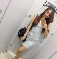Prilly Girl - Acompañante in Jakarta