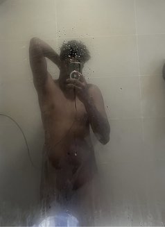 Prime Selection - Male escort in Colombo Photo 4 of 5