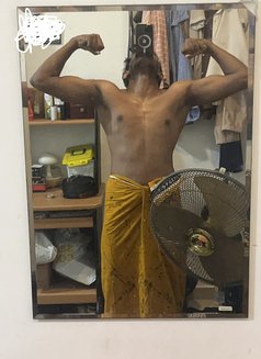 Prime Selection - Acompañantes masculino in Colombo Photo 3 of 5