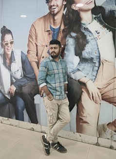 Prince 18 - Male escort in Bangalore Photo 3 of 3