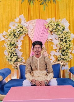 Prince Aakash - Male escort in Dhaka Photo 8 of 12