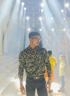 Prince Aakash - Male escort in Dhaka Photo 13 of 13