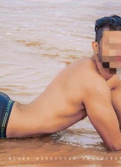 Prince Angelo for Ladies, Men, Couples - Male escort in Colombo Photo 1 of 10
