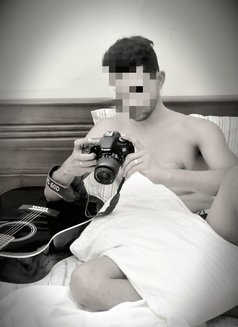 Prince Angelo for Ladies, Men, Couples - Male escort in Colombo Photo 8 of 10
