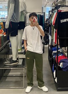 Prince - Male escort in Makati City Photo 1 of 7