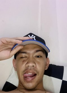 Prince - Male escort in Makati City Photo 3 of 7