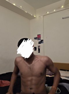Prince 21 years old - Male escort in Bangalore Photo 2 of 4