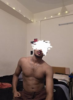 Prince 21 years old - Male escort in Bangalore Photo 4 of 4