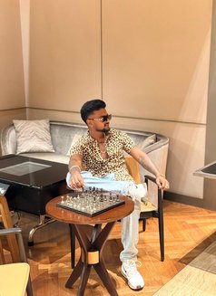 Prince - Male escort in Bangalore Photo 3 of 6