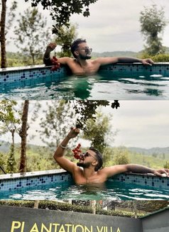 Prince - Male escort in Bangalore Photo 5 of 6