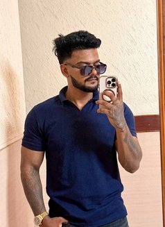 Prince - Male escort in Bangalore Photo 4 of 7