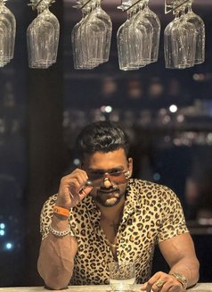 Prince - Male escort in Bangalore Photo 5 of 7