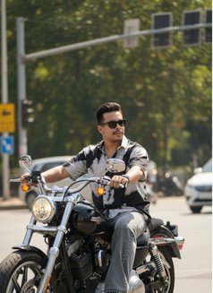 Prince - Male escort in Hyderabad Photo 4 of 7