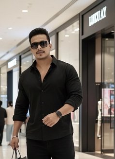 Prince - Male escort in Hyderabad Photo 2 of 7
