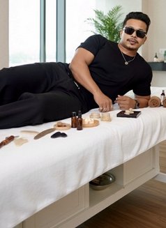 Prince - Male escort in Hyderabad Photo 3 of 7