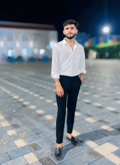 Prince - Male escort in Indore Photo 3 of 5