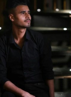 Prince - Male escort in Jaipur Photo 3 of 6