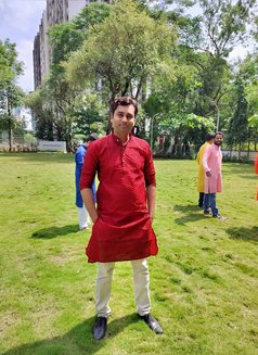 Prince - Male escort in Mumbai Photo 4 of 4