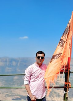 Prince - Acompañantes masculino in Mumbai Photo 3 of 7