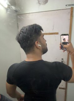 Prince - Male escort in New Delhi Photo 3 of 4