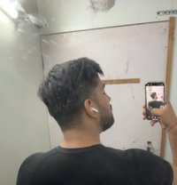 Prince - Acompañantes masculino in New Delhi