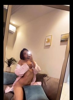 waleedmoonbae ‍🦌🫧🪽🇴🇲🇲🇦 - Male escort in Muscat Photo 11 of 16