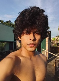Prince of Calcutta - Male escort in Kolkata Photo 5 of 5